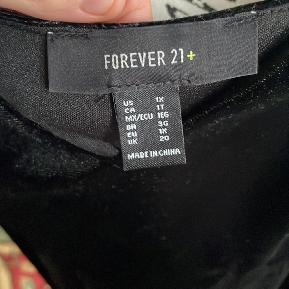 Forever 21+ Black Velvet Mini Dress - Picture 6 of 6